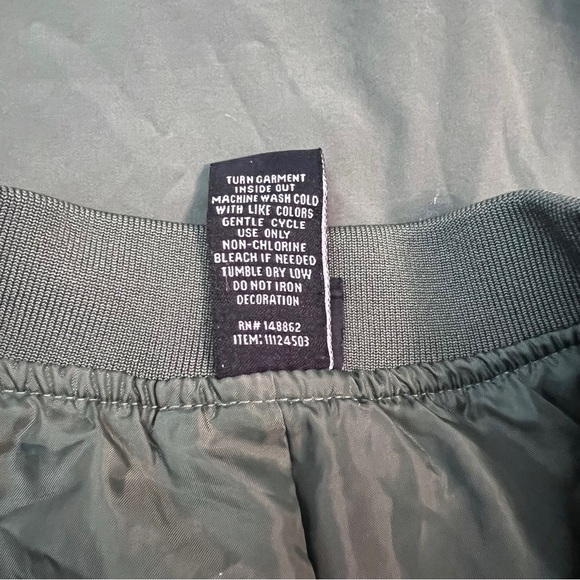 Torrid Disney Floral Ruffle Bomber Jacket Green Plus Size 4 Embroidered - Picture 8 of 9